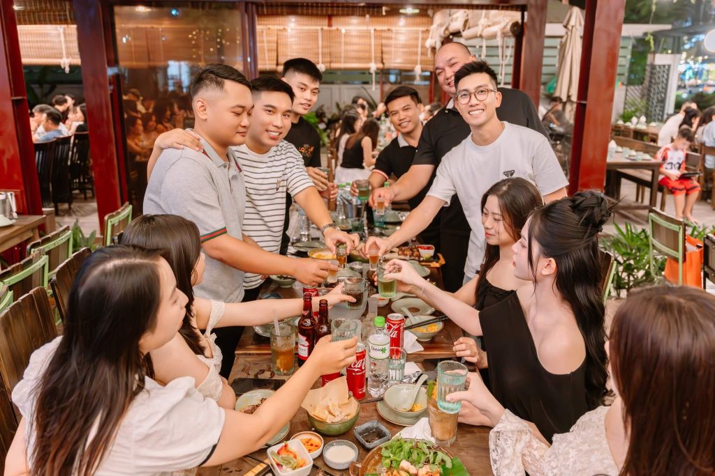 tuyển nhân viên bất động sản hải phòng- mừng 20-10 tại DHP land